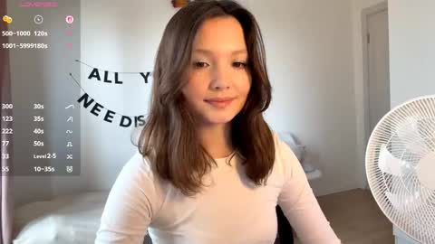 Kira online show from 05-26-26, 12:34