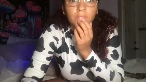 hazell77 online show from 11-07-25, 03:56