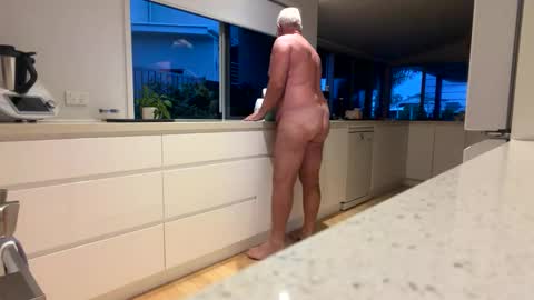 h babe online show from 04-24-26, 08:11