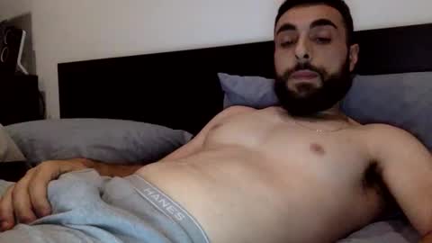 Snapshot of hbabian chatting on 10-27-25, 05:22 hbabian online show from 10-27-25, 05:22