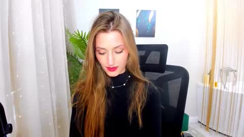 heartedlove_1 online show from 03-11-25, 11:44