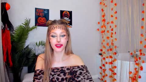 heartedlove_1 online show from 10-31-25, 01:23