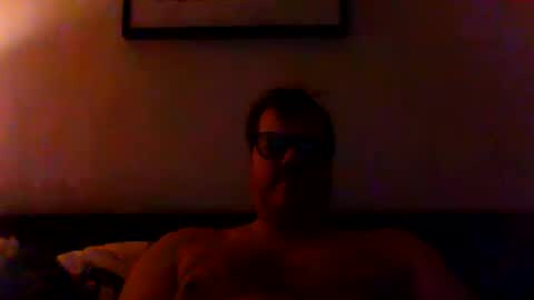 Snapshot of heartofadog604 chatting on 12-25-24, 04:00 MT online show from 12-25-24, 04:00