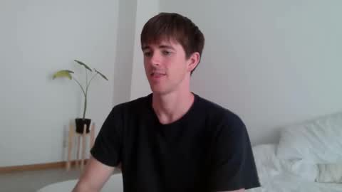 HeatSignal online show from 11-15-25, 04:36