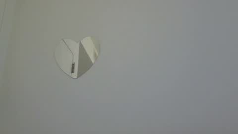 heatwavee online show from 12-20-24, 02:05