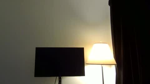 Snapshot of heatwavee chatting on 04-20-26, 04:32 heatwavee online show from 04-20-26, 04:32