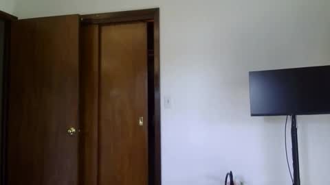 Snapshot of heatwavee chatting on 04-29-26, 02:43 heatwavee online show from 04-29-26, 02:43