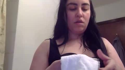 Snapshot of heatwavee chatting on 05-14-26, 02:46 heatwavee online show from 05-14-26, 02:46