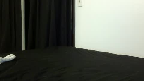 Snapshot of heatwavee chatting on 05-17-26, 12:41 heatwavee online show from 05-17-26, 12:41