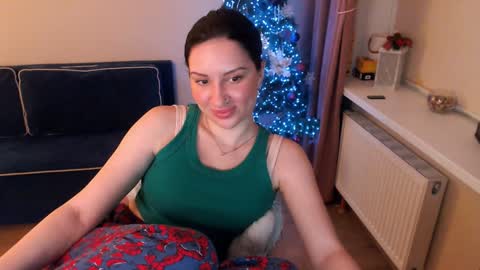 Heaven girl online show from 01-27-25, 05:26