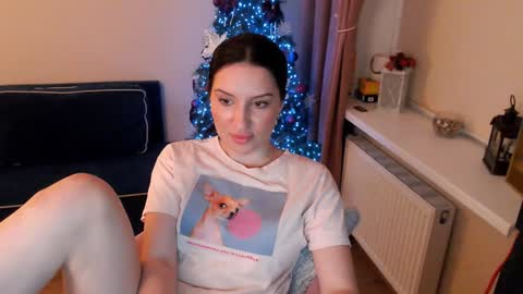 Heaven girl online show from 01-29-25, 09:17