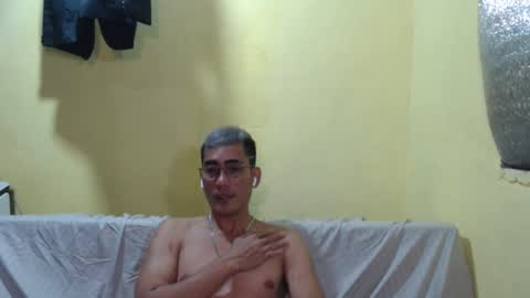 Snapshot of heaven_steven chatting on 02-25-26, 03:21 Steven online show from 02-25-26, 03:21