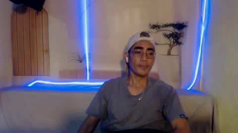 Snapshot of heaven_steven chatting on 03-22-26, 01:58 Steven online show from 03-22-26, 01:58