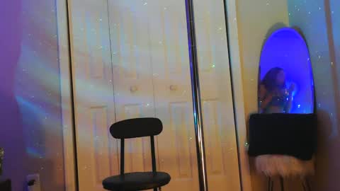 Heavenllyy online show from 01-05-25, 01:56