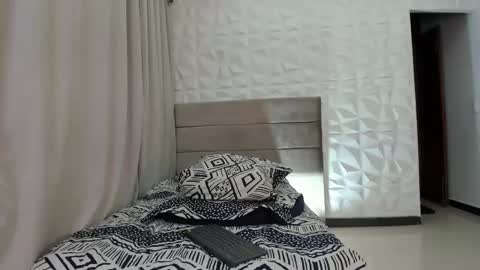 Snapshot of heavy_thor chatting on 02-14-25, 12:51 Thor online show from 02-14-25, 12:51