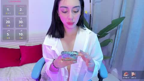 Snapshot of hebe_carter chatting on 12-15-24, 05:34 Amandabelk online show from 12-15-24, 05:34