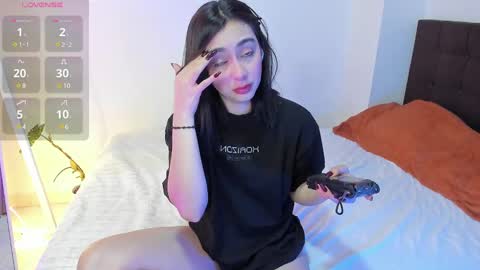 Snapshot of hebe_carter chatting on 01-06-25, 03:31 Amandabelk online show from 01-06-25, 03:31
