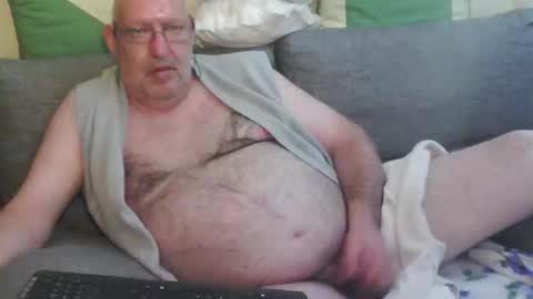 Snapshot of hechizodeluz chatting on 09-21-25, 03:13 Hechizo online show from 09-21-25, 03:13