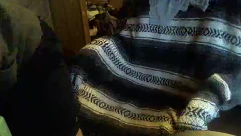 Snapshot of hecomesagain chatting on 10-24-25, 07:43 hecomesagain online show from 10-24-25, 07:43