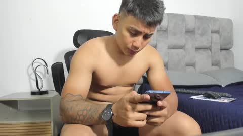  18 online show from 03-08-25, 09:39