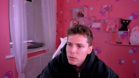 Snapshot of hector_spector chatting on 10-19-25, 10:49 Hector online show from 10-19-25, 10:49