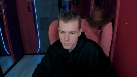 Snapshot of hector_spector chatting on 11-04-25, 10:58 Hector online show from 11-04-25, 10:58