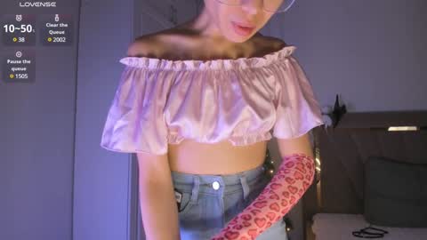 Call me Mia online show from 12-30-24, 05:58