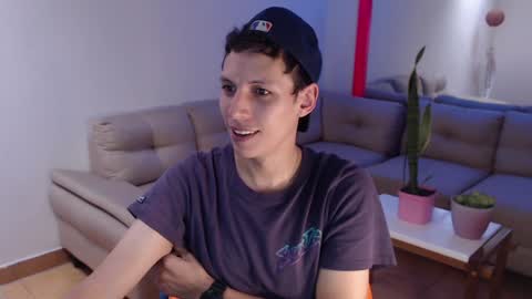 hefesto_69 online show from 12-11-24, 06:20