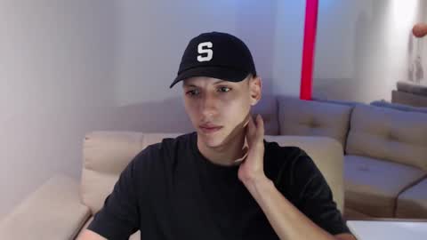 hefesto_69 online show from 03-06-25, 07:32