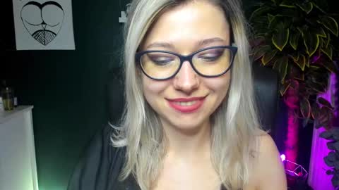 Heidi online show from 12-05-24, 01:38