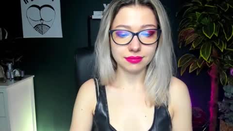 Heidi online show from 12-24-24, 07:39