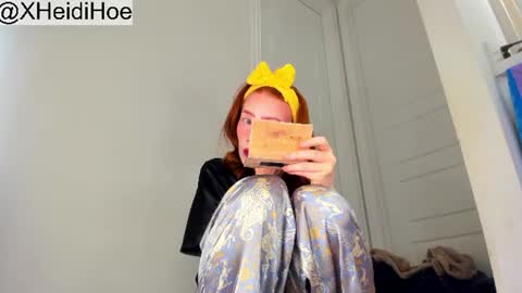 Manyvids    online show from 06-25-26, 06:40
