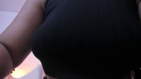 Anny Ferreiro online show from 10-13-25, 10:10