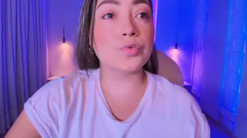 Heidy online show from 09-20-25, 03:51