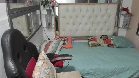 heiker_ online show from 09-21-25, 12:56