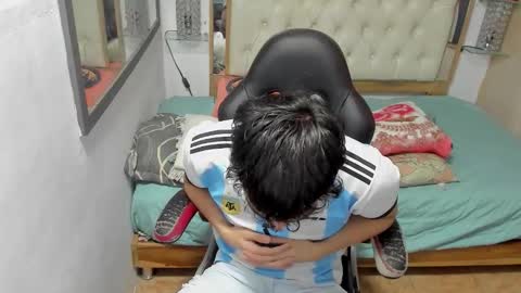 heiker_ online show from 10-06-25, 03:04