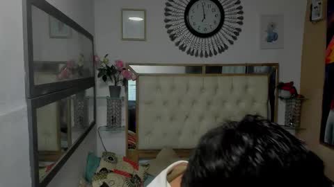 heiker_ online show from 11-24-25, 03:06