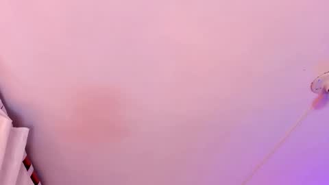 Snapshot of heilyn_ross chatting on 03-29-26, 11:43 Heilyn online show from 03-29-26, 11:43