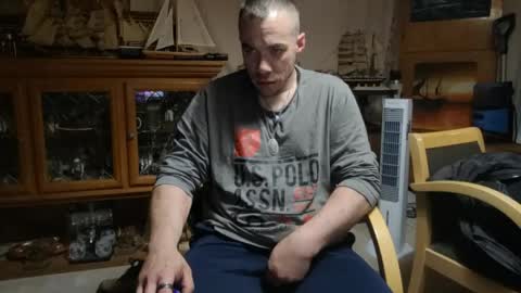 xxScubaStevexx online show from 04-13-26, 12:38