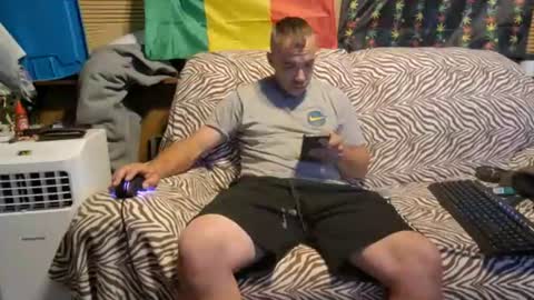 Snapshot of heisherrmann chatting on 07-05-26, 07:59 xxScubaStevexx online show from 07-05-26, 07:59