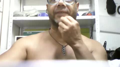 Heist Stein online show from 10-18-25, 10:21