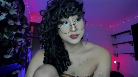 Snapshot of heka_prudence chatting on 04-19-26, 04:01 Heka Prudence online show from 04-19-26, 04:01