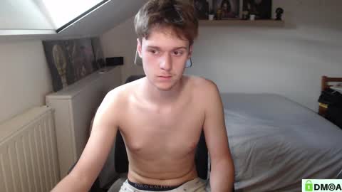 Snapshot of hel0n chatting on 06-02-26, 11:12 Check link in my bio online show from 06-02-26, 11:12