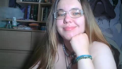 Helen foxygirl online show from 06-07-26, 11:41