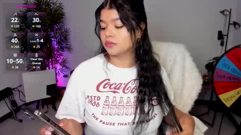 Snapshot of helen_miller chatting on 10-14-25, 12:22 helen_miller online show from 10-14-25, 12:22