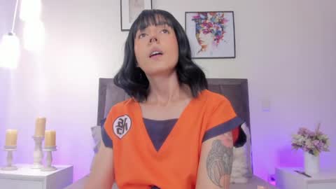 Helen  online show from 05-02-26, 01:05