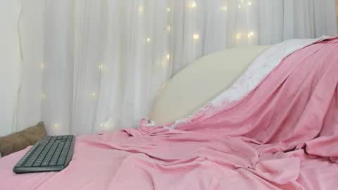 Snapshot of helen_zen chatting on 03-14-26, 08:09 helen zen online show from 03-14-26, 08:09