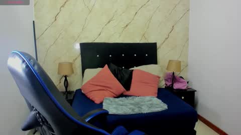 HELENA COPPER online show from 02-01-26, 12:09