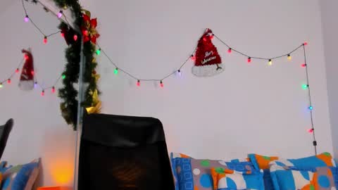 Helena Santos  online show from 01-05-26, 06:22