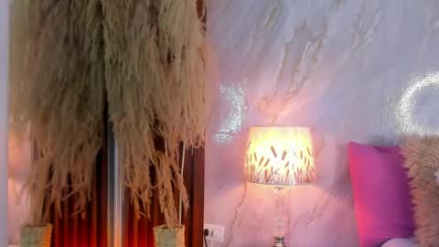 Helena Santos  online show from 03-24-26, 11:15